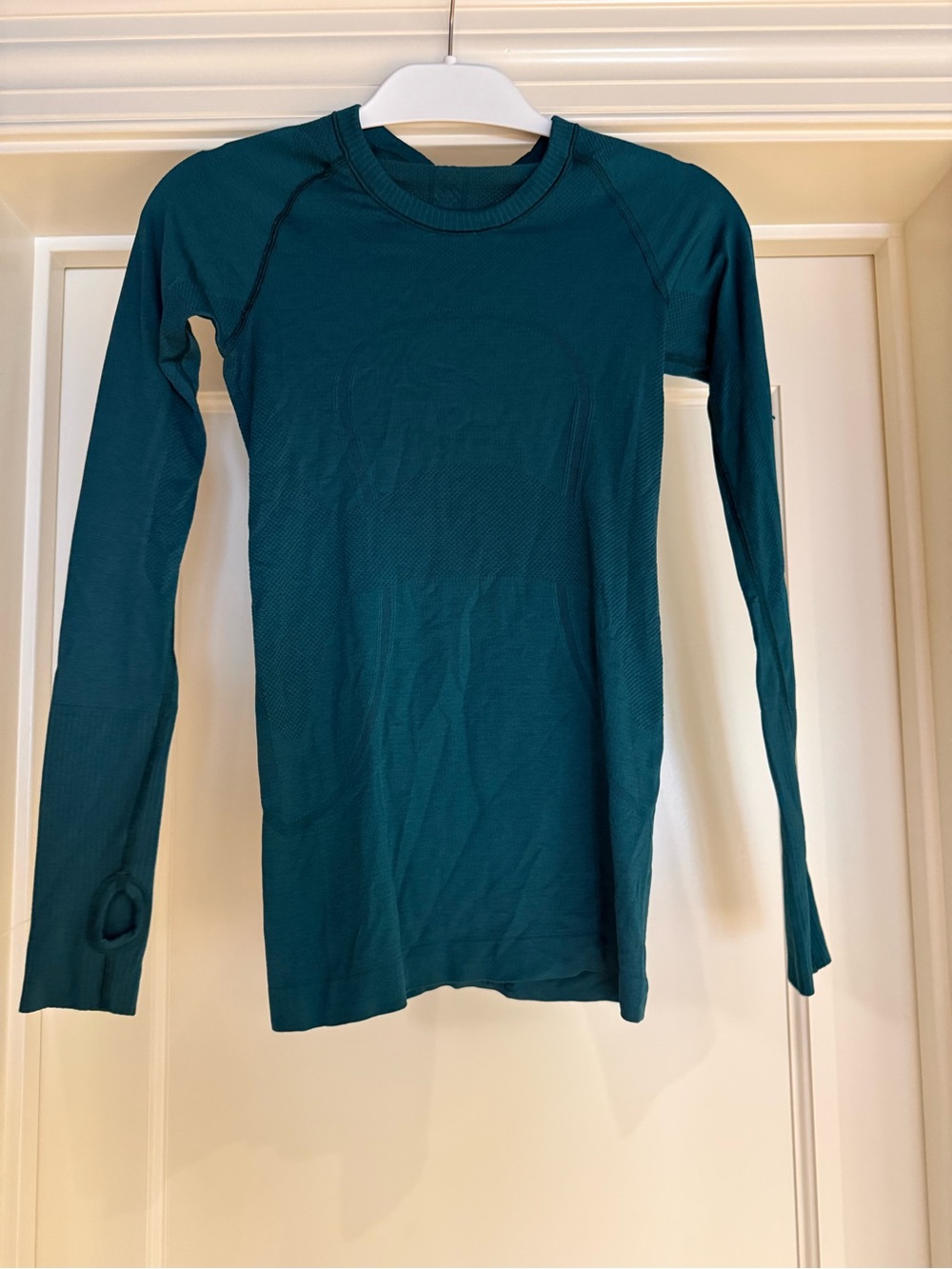 Lululemon Swiftly Tech Long sleeve Crew Top in Deep Teal size 4 - Picture 3 of 5
